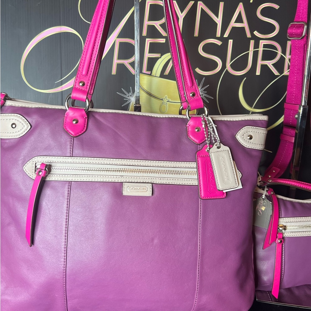 Coach leather purse matching crossbody